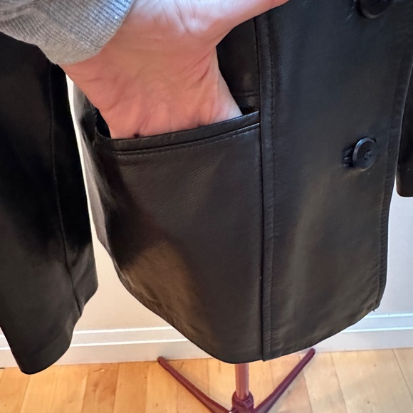 Women's Danier Black Leather Classic Blazer Style Jacket Size - Picture 7 of 11